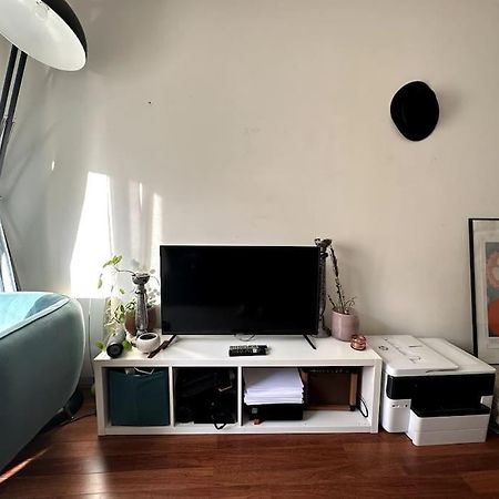 Appartement Lumineux Avec Balcon 르발루아페레 외부 사진
