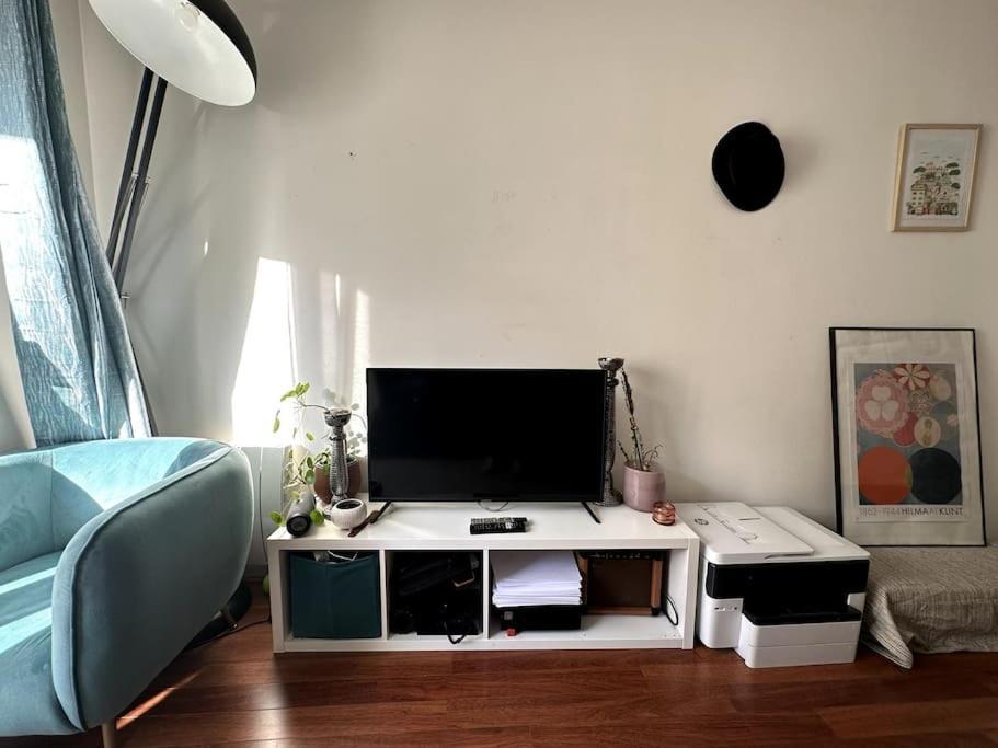Appartement Lumineux Avec Balcon 르발루아페레 외부 사진