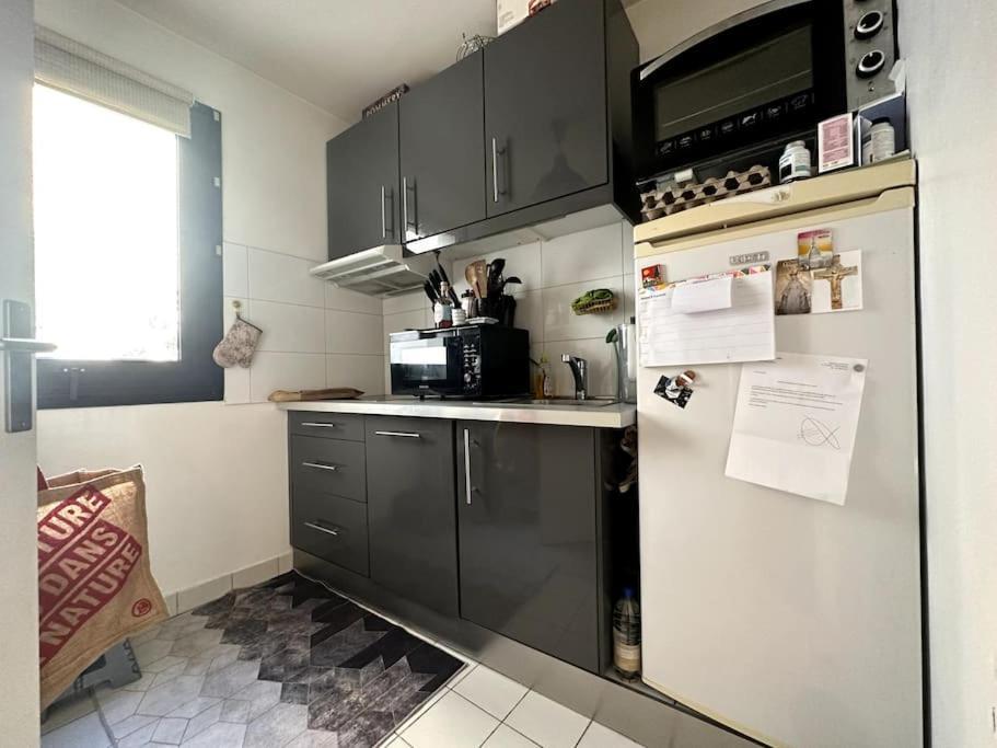 Appartement Lumineux Avec Balcon 르발루아페레 외부 사진