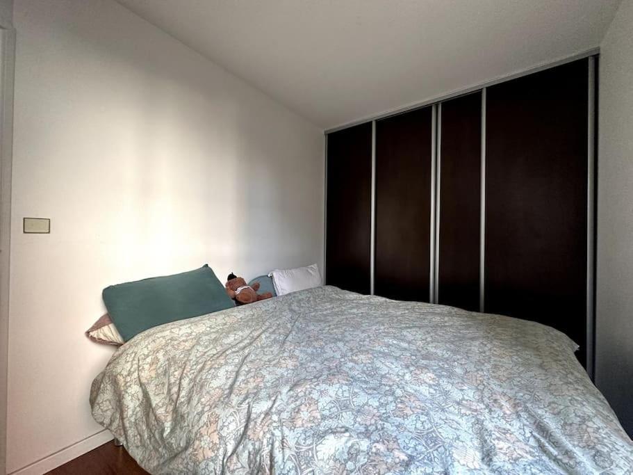Appartement Lumineux Avec Balcon 르발루아페레 외부 사진