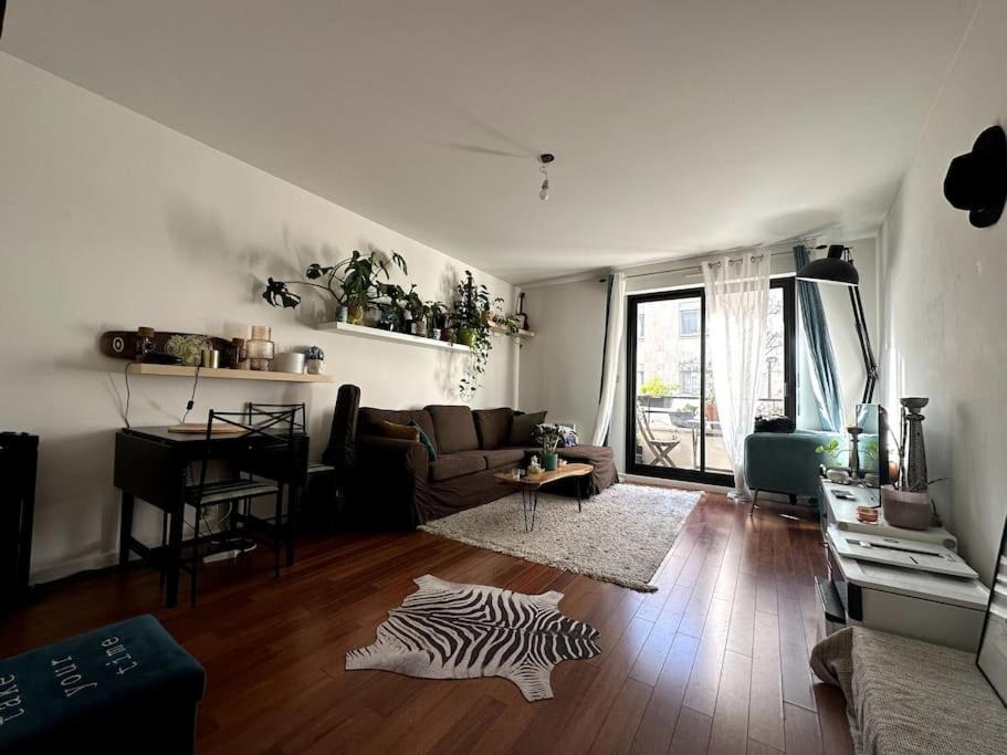 Appartement Lumineux Avec Balcon 르발루아페레 외부 사진